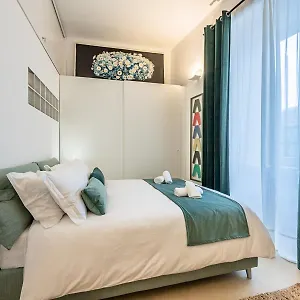 https://my-luxury-suites-executive.hotelitalianriviera.com
